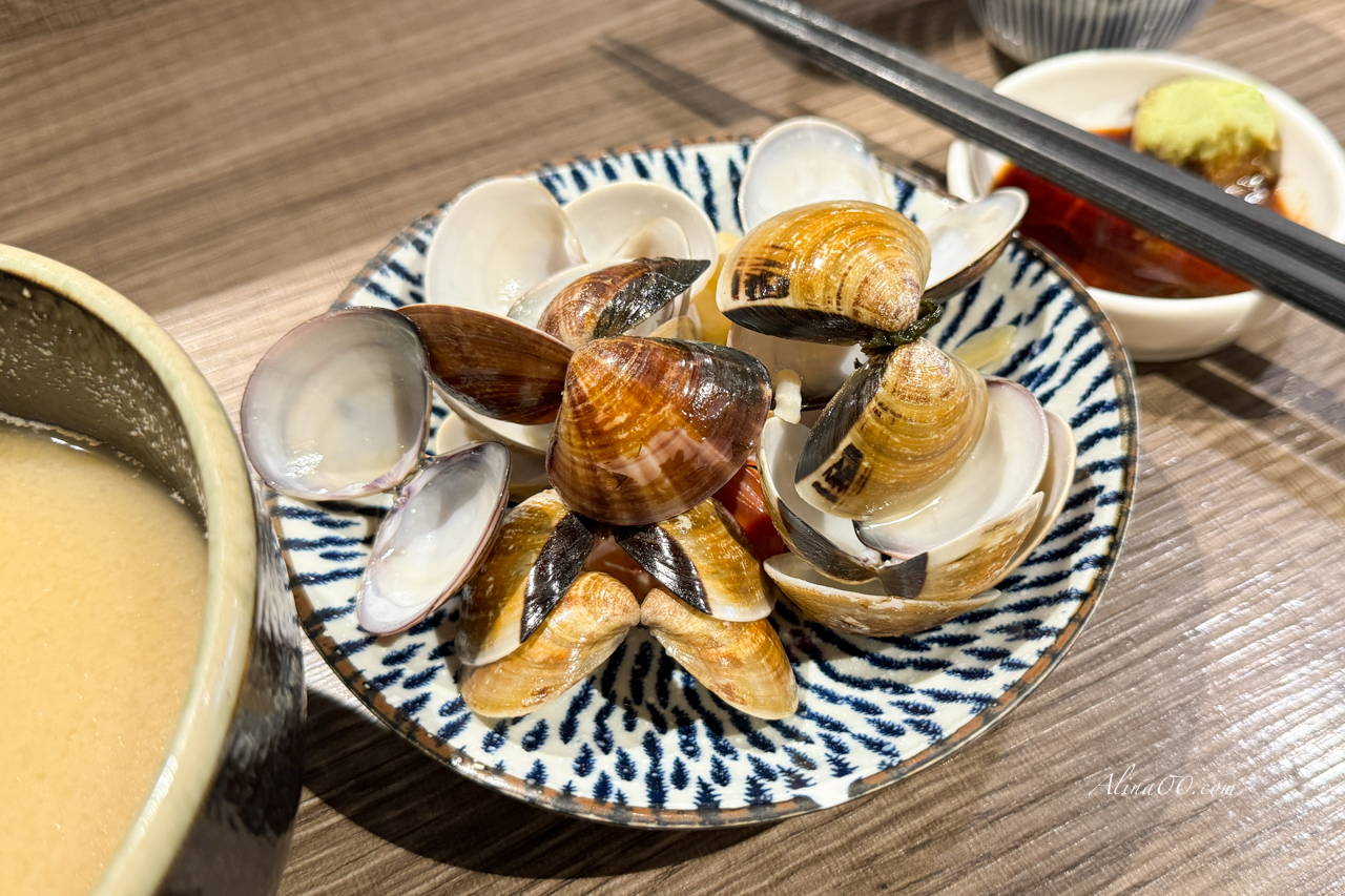 【台北美食】吉川海鮮丼飯專門店|平價生魚片蓋飯,可自選配料 @Alina 愛琳娜 【台北美食】吉川海鮮丼飯專門店|平價生魚片蓋飯,可自選配料 @Alina 愛琳娜