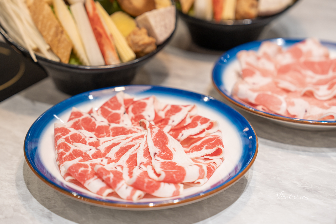 【桃園美食】養鍋台中石頭火鍋/寵物友善餐廳,被石頭火鍋爆香耽誤的剝皮辣椒雞腿肉火鍋 @Alina 愛琳娜