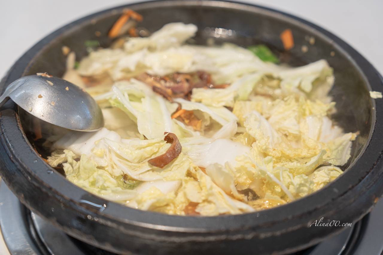 【台北美食】松江自助石頭火鍋城｜鍋底爆香炒料這樣選最對味 @Alina 愛琳娜