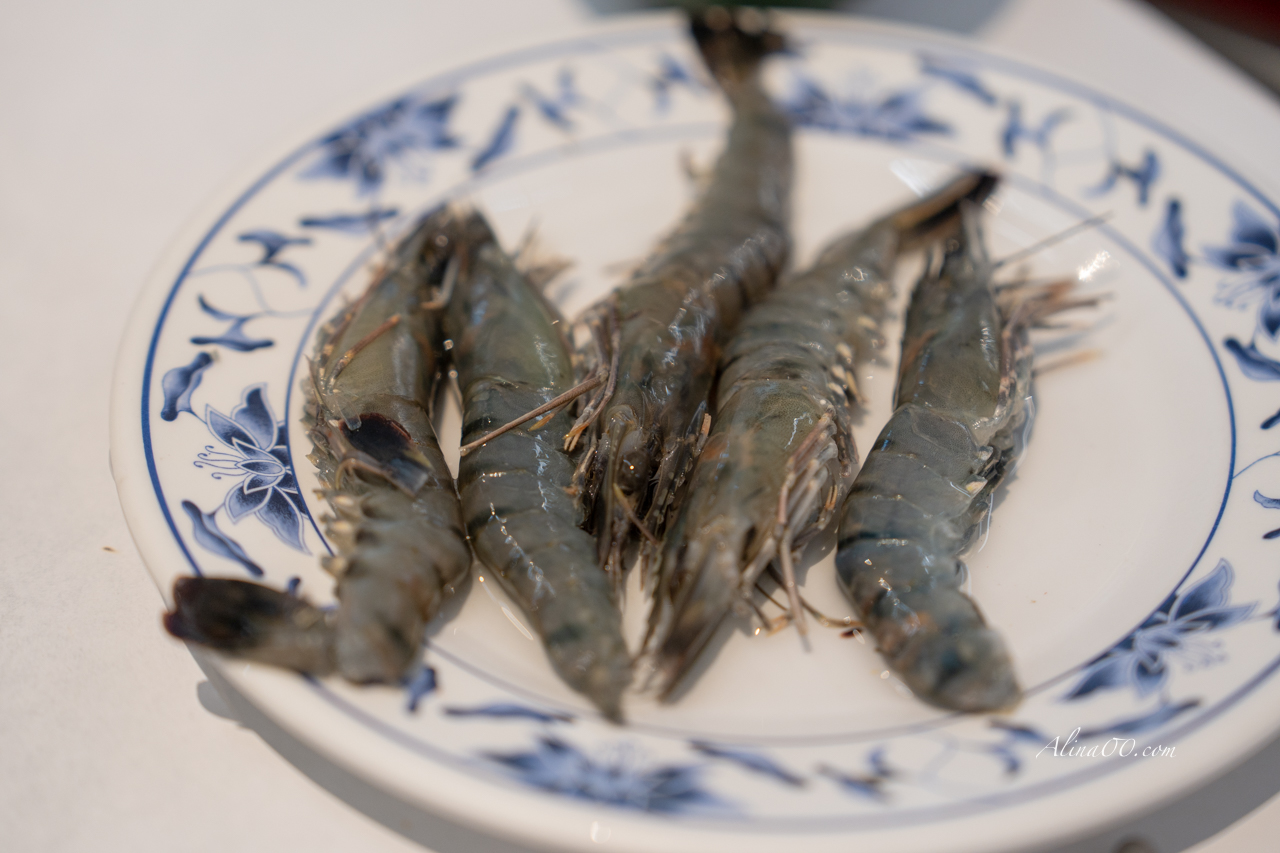 【台北美食】松江自助石頭火鍋城｜鍋底爆香炒料這樣選最對味 @Alina 愛琳娜