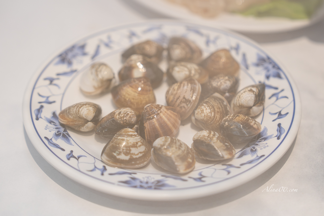 【台北美食】松江自助石頭火鍋城｜鍋底爆香炒料這樣選最對味 @Alina 愛琳娜