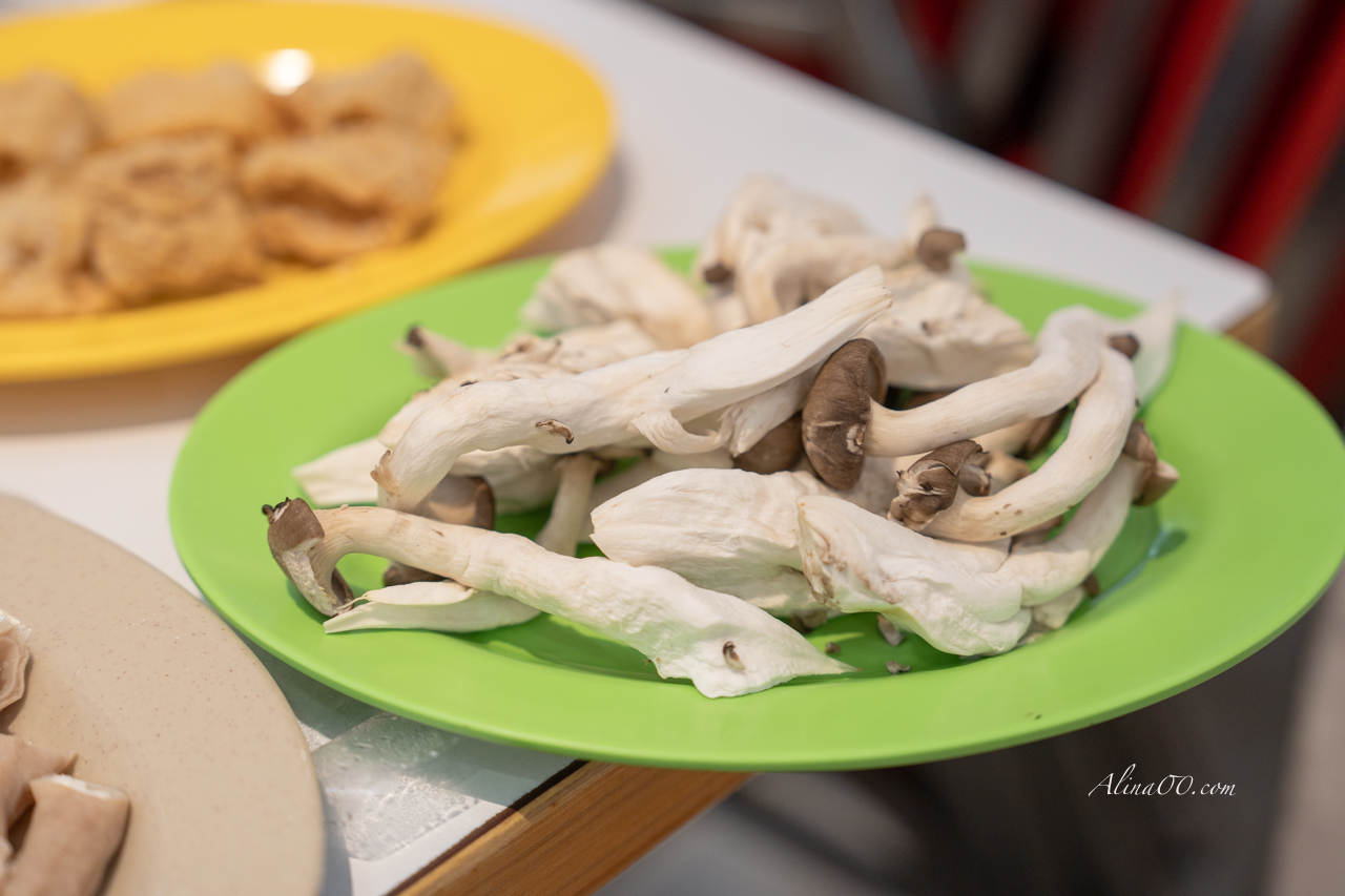【台北美食】松江自助石頭火鍋城｜鍋底爆香炒料這樣選最對味 @Alina 愛琳娜