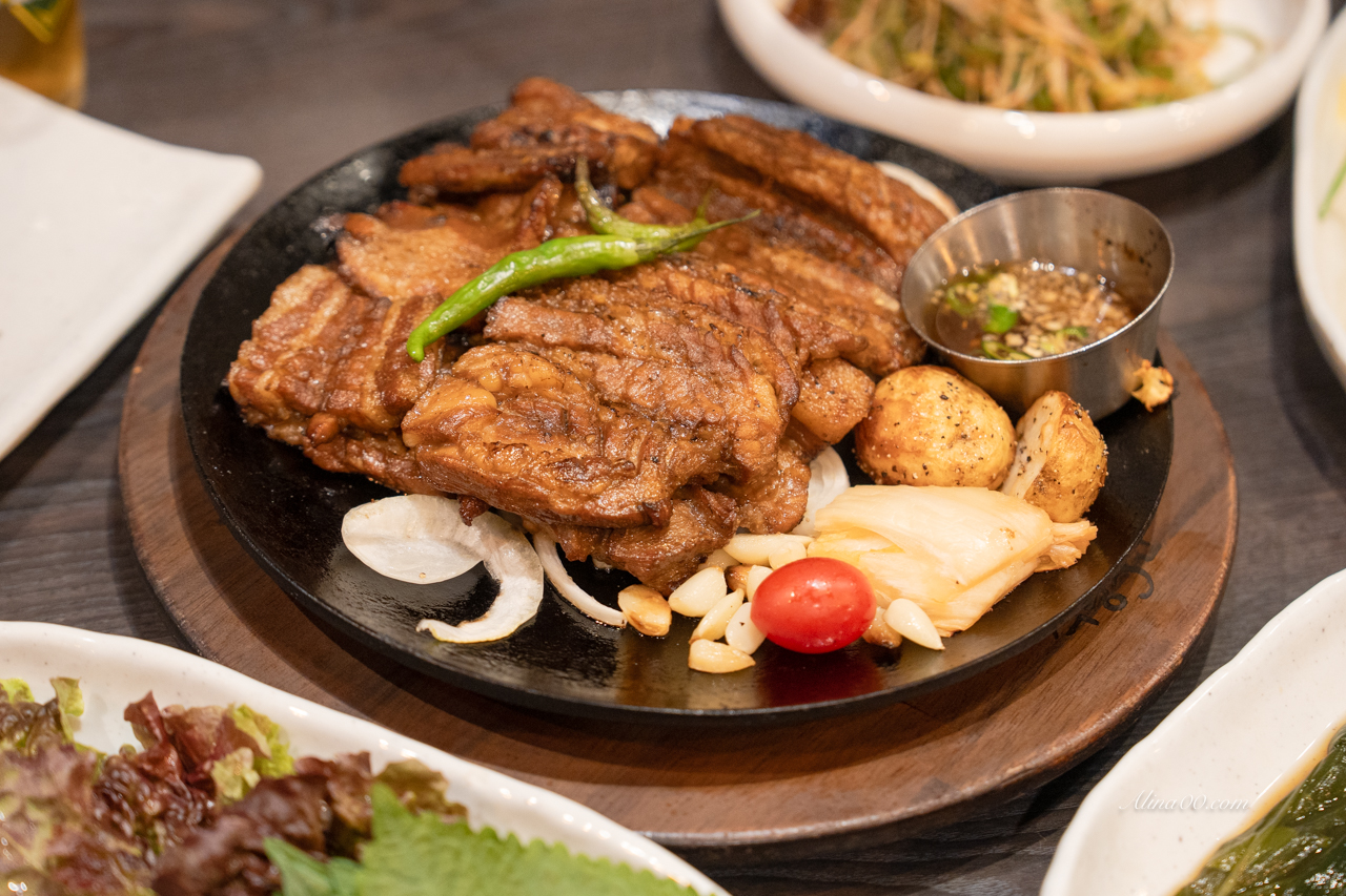 【釜山美食】食堂3選 烤肉店的韓式拌冷麵榮獲韓國美食百選 @Alina 愛琳娜