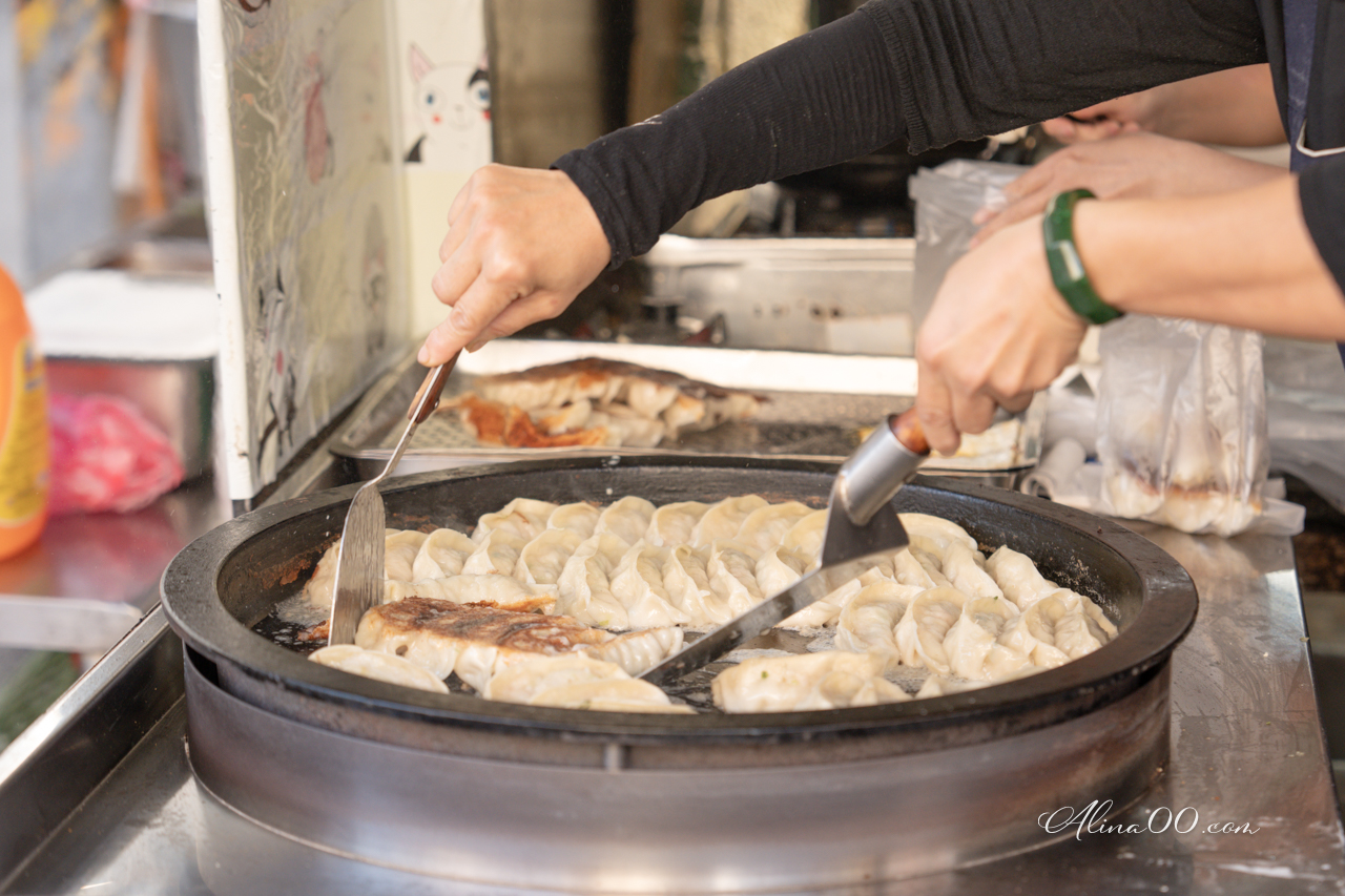 【花蓮美食】北昌黃金鍋貼早餐店/別賴床!晚來真的會吃不到 @Alina 愛琳娜