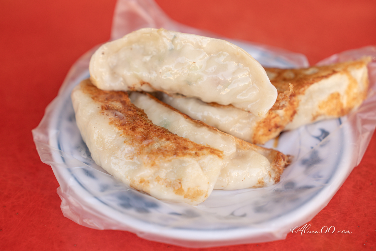 【花蓮美食】北昌黃金鍋貼早餐店/別賴床!晚來真的會吃不到 @Alina 愛琳娜