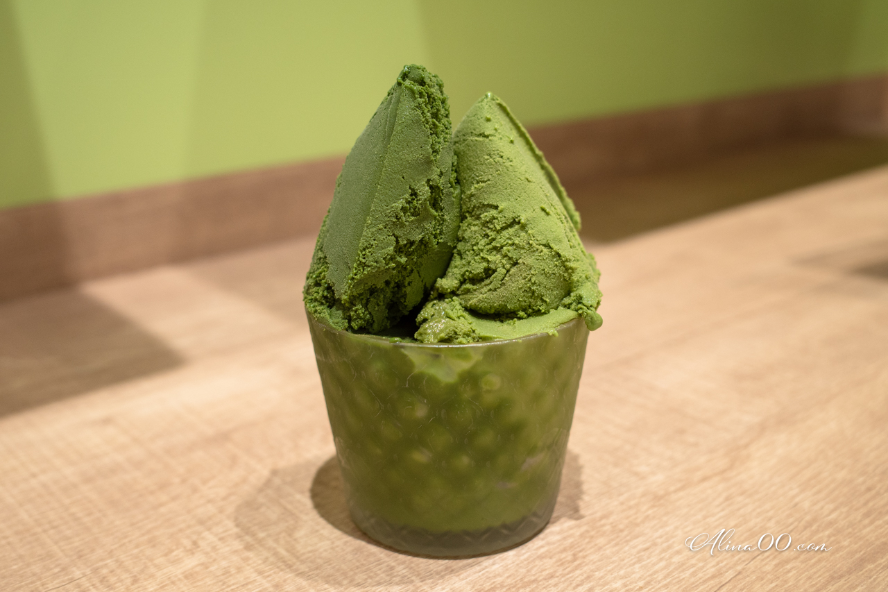 【大阪甜點】Four Green Leaves 伊藤園 抹茶冰淇淋5種濃度 @Alina 愛琳娜