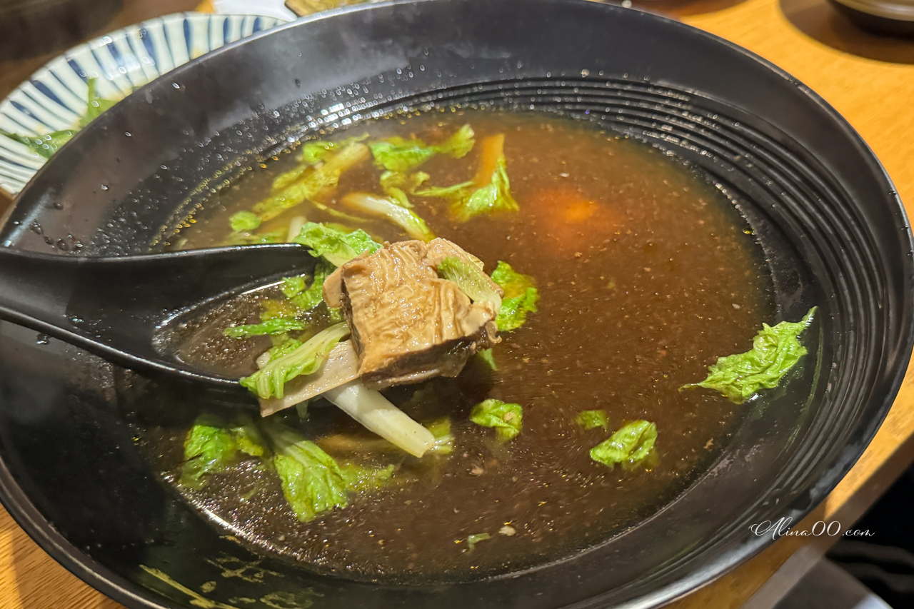 【花蓮美食】六里屯麵食專家|紅燒羊肉麵口味份量都滿足 @Alina 愛琳娜 【花蓮美食】六里屯麵食專家|紅燒羊肉麵口味份量都滿足 @Alina 愛琳娜