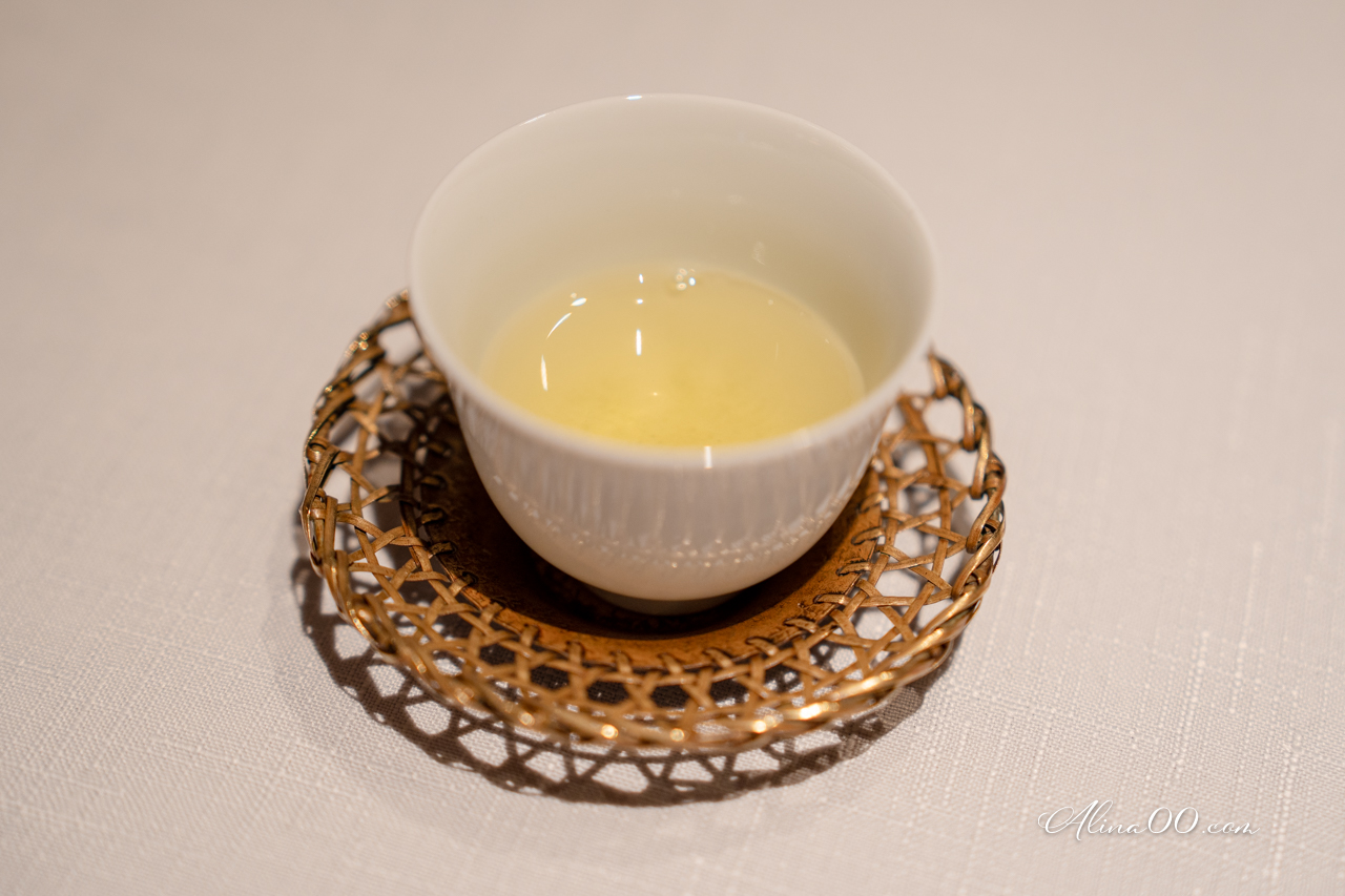 丸久小山園-京都西洞院|元庵茶房必吃抹茶蛋糕捲 @Alina 愛琳娜 丸久小山園-京都西洞院|元庵茶房必吃抹茶蛋糕捲 @Alina 愛琳娜