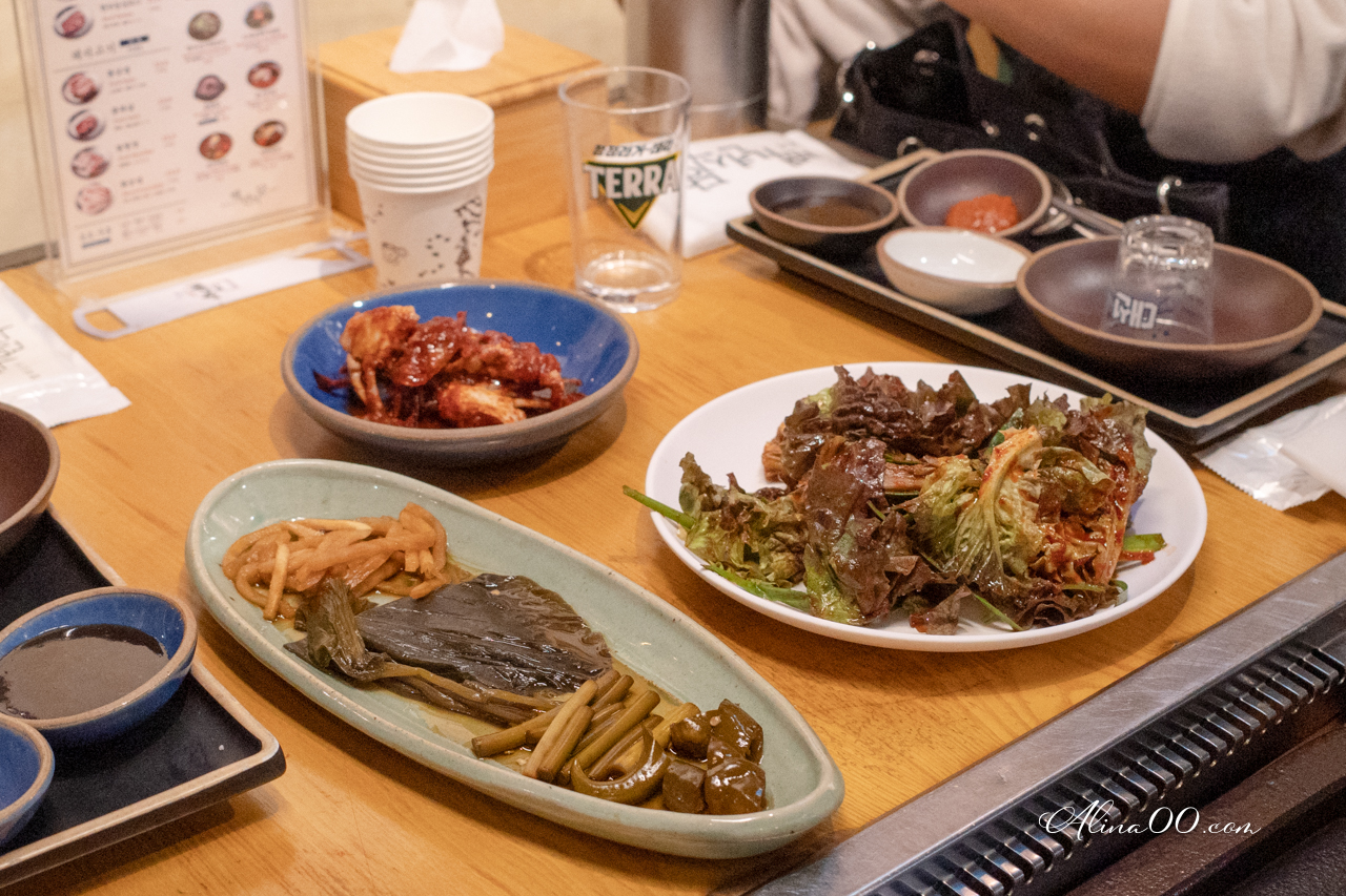 【釜山美食】海雲台百年食堂烤肉店｜美味新鮮豬五花很優秀 @Alina 愛琳娜