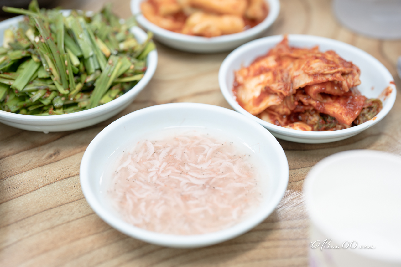 釜山陝川湯飯家｜白切豬肉湯飯配血腸，米其林必比登推薦真好吃 @Alina 愛琳娜