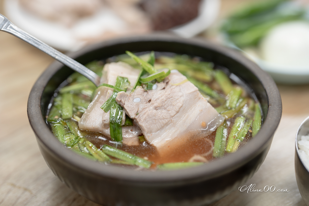釜山陝川湯飯家｜白切豬肉湯飯配血腸，米其林必比登推薦真好吃 @Alina 愛琳娜
