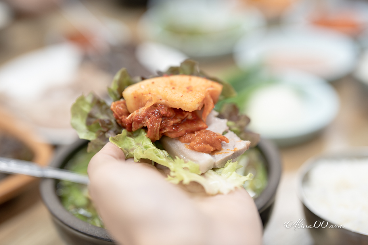 釜山陝川湯飯家｜白切豬肉湯飯配血腸，米其林必比登推薦真好吃 @Alina 愛琳娜