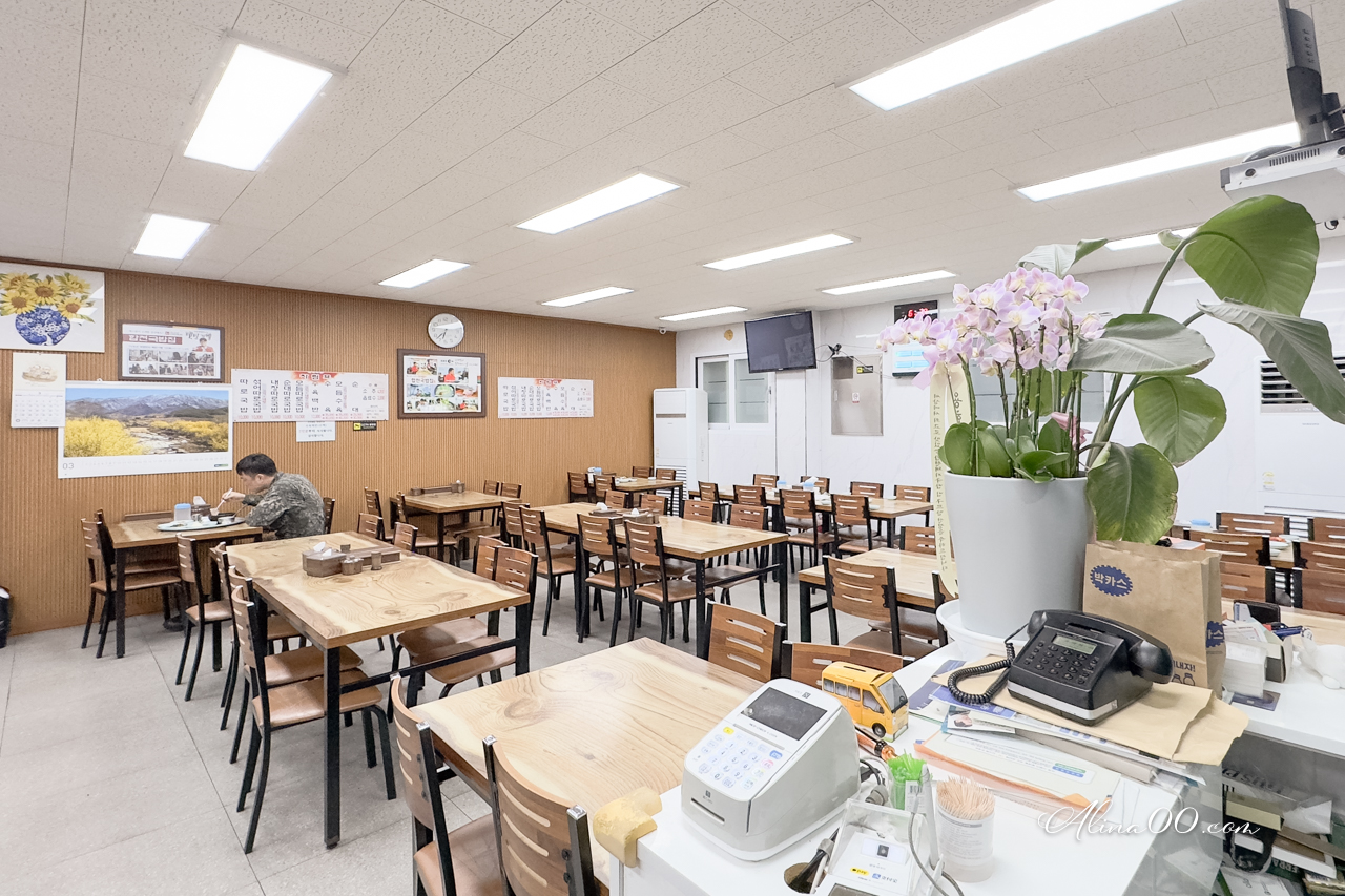 釜山陝川湯飯家｜白切豬肉湯飯配血腸，米其林必比登推薦真好吃 @Alina 愛琳娜