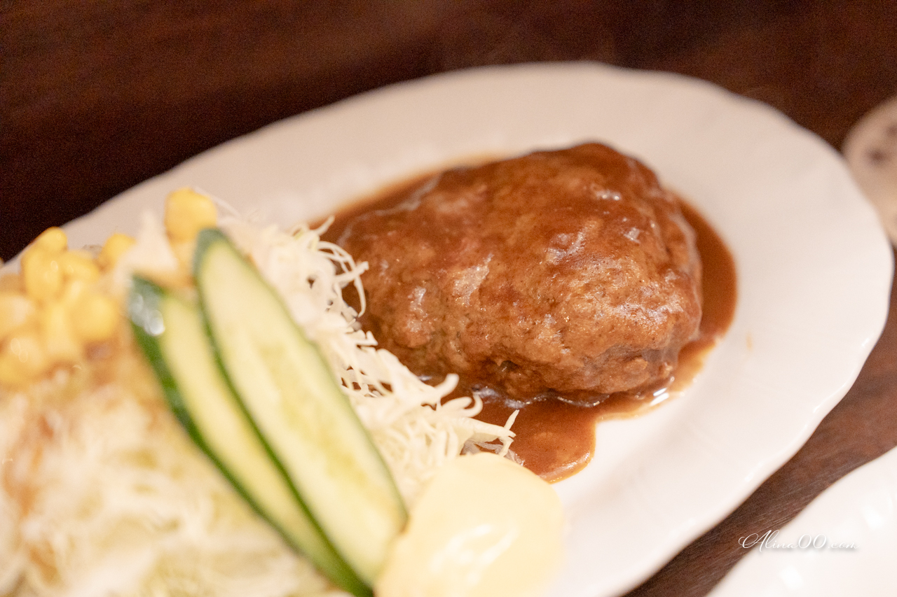 【東京美食】銀座喫茶You蛋包飯|歐姆蛋軟嫩好吃,人氣排隊名店 @Alina 愛琳娜 【東京美食】銀座喫茶You蛋包飯|歐姆蛋軟嫩好吃,人氣排隊名店 @Alina 愛琳娜
