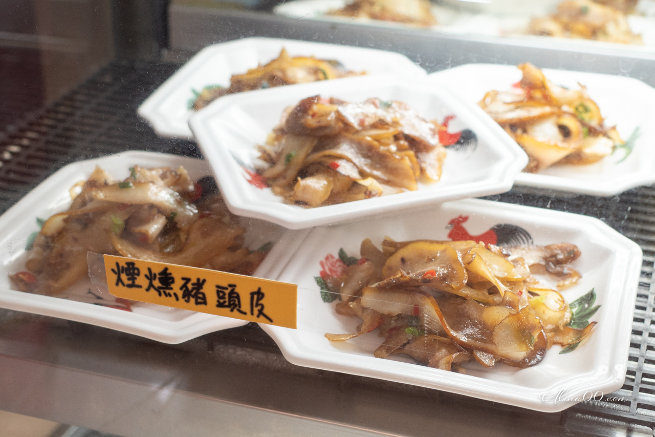 【花蓮美食】黑點師魯肉飯|蚵仔滷肉飯配鴨蛋,小菜推豬頭皮 @Alina 愛琳娜 【花蓮美食】黑點師魯肉飯|蚵仔滷肉飯配鴨蛋,小菜推豬頭皮 @Alina 愛琳娜