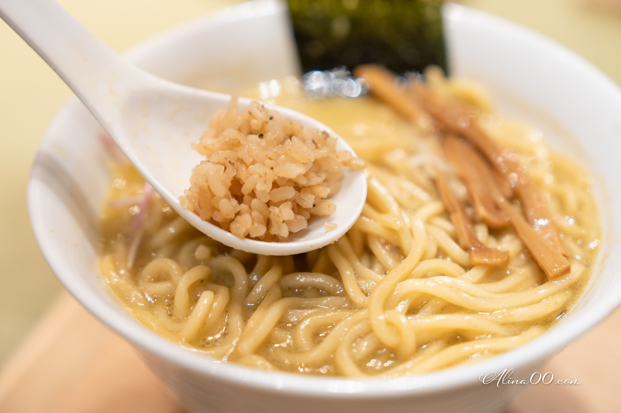 【東京美食】築地牡蠣拉麵 牡蠣と貝|濃厚湯頭Q彈麵條超好吃 @Alina 愛琳娜 【東京美食】築地牡蠣拉麵 牡蠣と貝|濃厚湯頭Q彈麵條超好吃 @Alina 愛琳娜