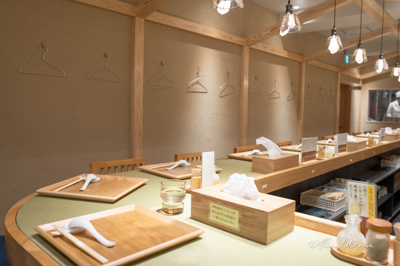 【東京美食】築地牡蠣拉麵 牡蠣と貝｜濃厚湯頭Q彈麵條超好吃 @Alina 愛琳娜