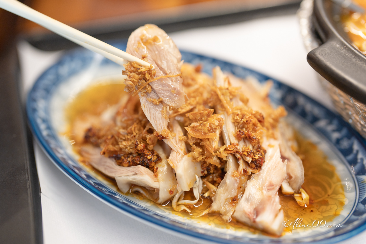 【台北美食】云滇雲南過橋米線｜小鍋米線破酥豆沙包經典好吃 @Alina 愛琳娜