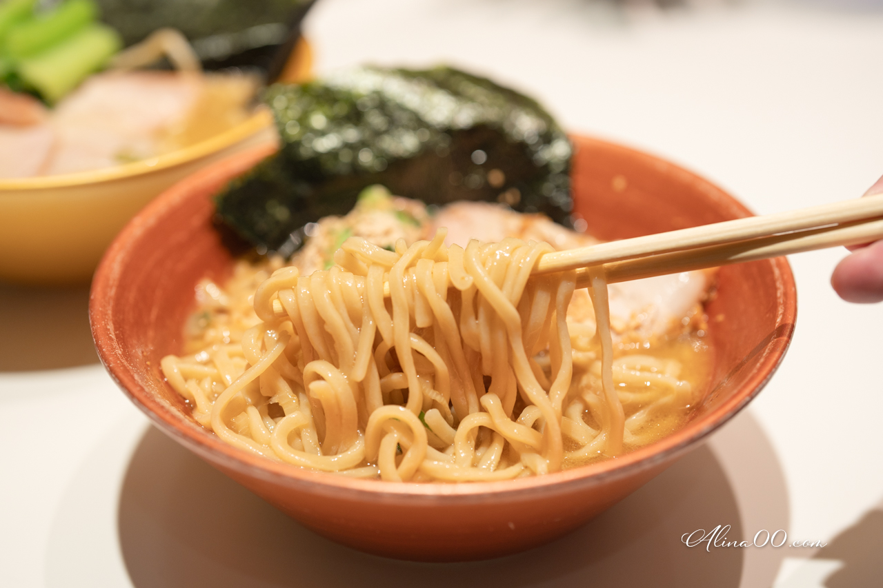 【東京美食】革新家拉麵｜家系拉麵豚骨醬油拉麵,香濃好吃媽媽味 @Alina 愛琳娜