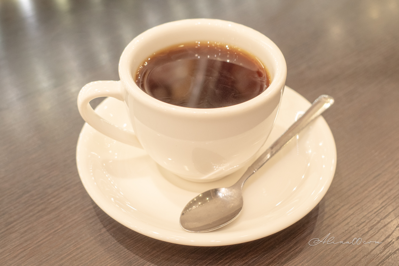 【東京美食】米本珈琲｜築地特有咖啡店,大推濃縮咖啡冰淇淋好吃 @Alina 愛琳娜