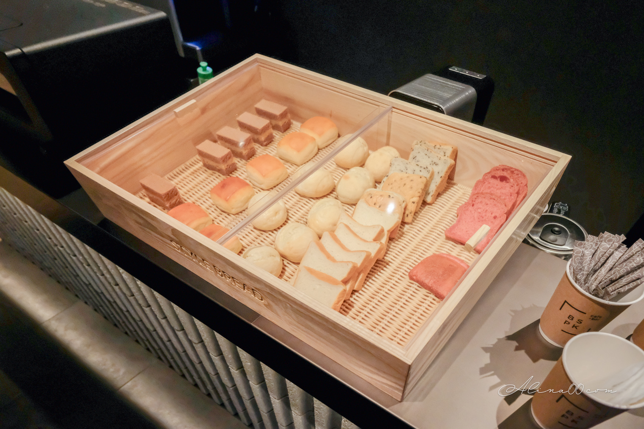 【東京住宿】新宿貝斯波克飯店 BESPOKE HOTEL|工業時尚雙床房型 @Alina 愛琳娜 【東京住宿】新宿貝斯波克飯店 BESPOKE HOTEL|工業時尚雙床房型 @Alina 愛琳娜