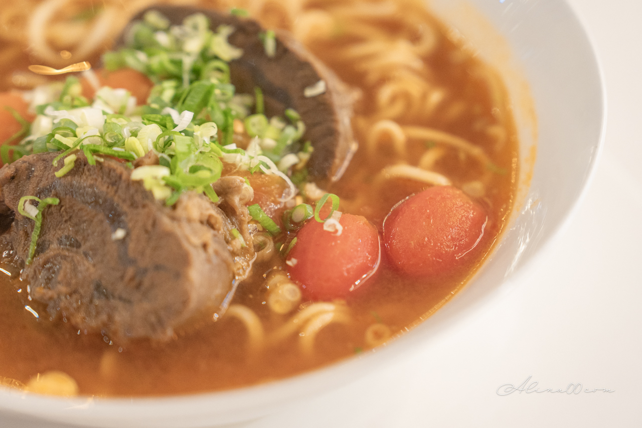 天下三絕牛肉麵|台北米其林必比登推薦,牛B腱麵厚實好吃 @Alina 愛琳娜 天下三絕牛肉麵|台北米其林必比登推薦,牛B腱麵厚實好吃 @Alina 愛琳娜