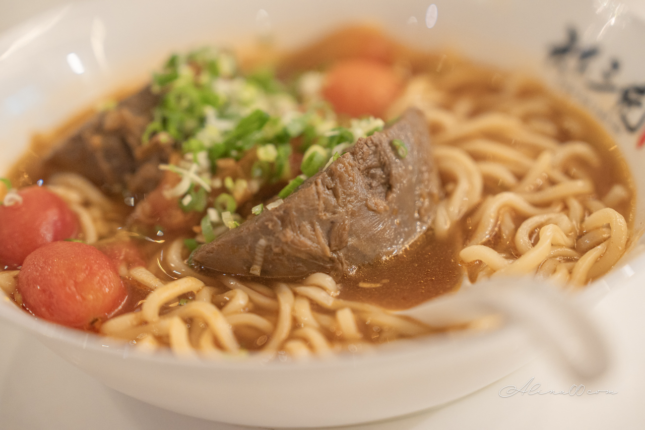 天下三絕牛肉麵|台北米其林必比登推薦,牛B腱麵厚實好吃 @Alina 愛琳娜 天下三絕牛肉麵|台北米其林必比登推薦,牛B腱麵厚實好吃 @Alina 愛琳娜