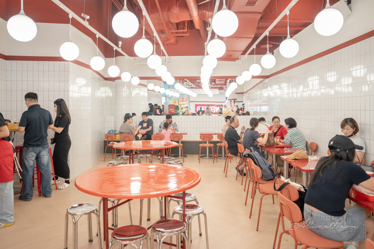 週末炸雞漢堡俱樂部|香雞城聯名烤雞餐,台北大巨蛋專屬 @Alina 愛琳娜 週末炸雞漢堡俱樂部|香雞城聯名烤雞餐,台北大巨蛋專屬 @Alina 愛琳娜
