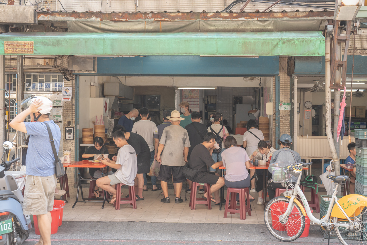 內湖737永和豆漿|早餐推薦小籠包、多料蛋餅,必加特調辣醬 @Alina 愛琳娜 內湖737永和豆漿|早餐推薦小籠包、多料蛋餅,必加特調辣醬 @Alina 愛琳娜