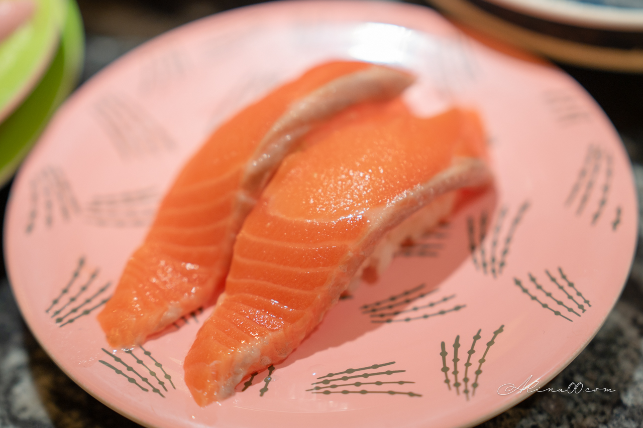 迴轉壽司根室花丸 東京銀座店|排隊2.5小時才吃到,蟹腳味噌湯必點 @Alina 愛琳娜 迴轉壽司根室花丸 東京銀座店|排隊2.5小時才吃到,蟹腳味噌湯必點 @Alina 愛琳娜