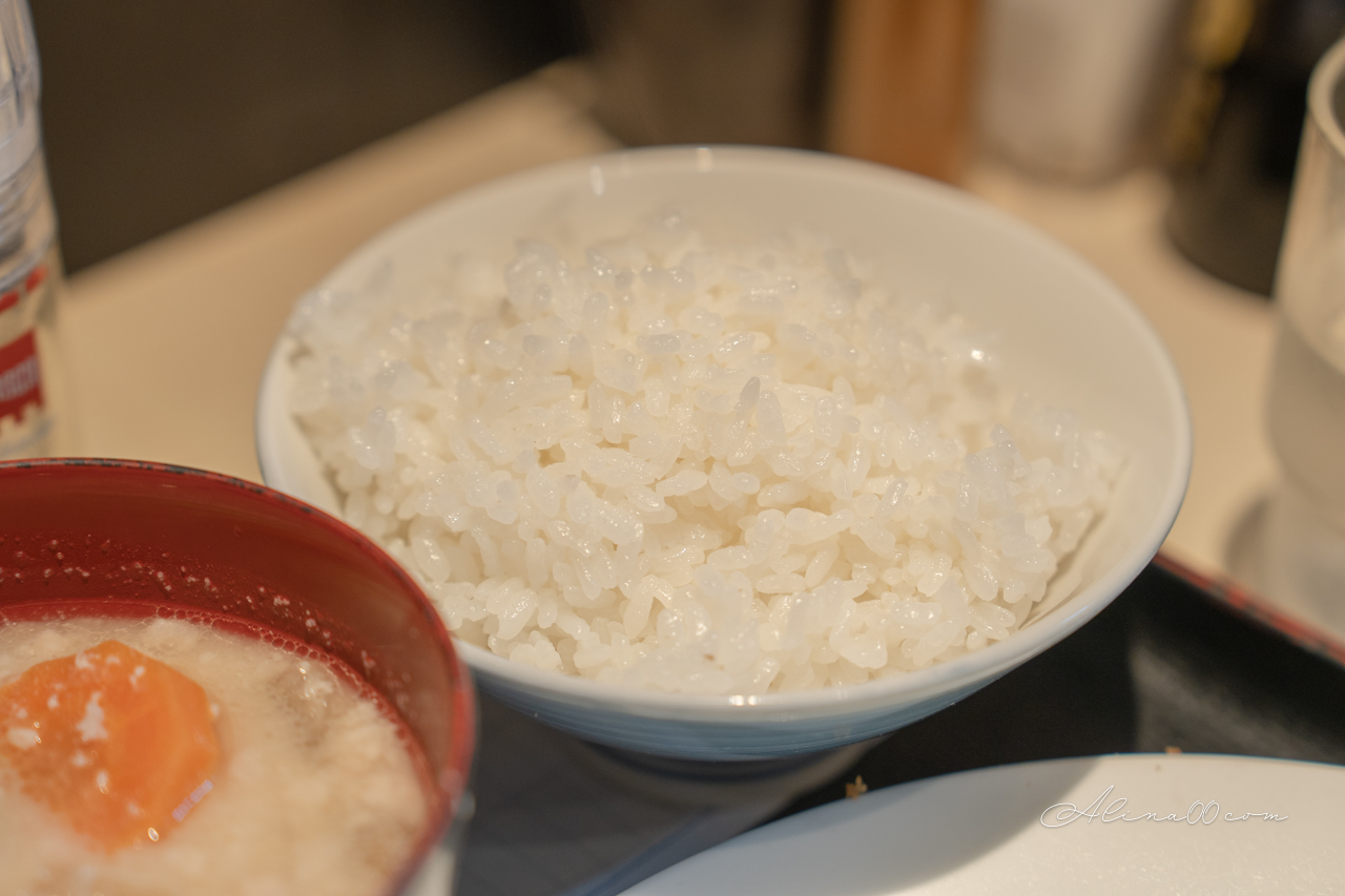 【東京美食】銀座豬排飯にし邑｜腰內肉豬里肌飯,生菜免費吃到飽 @Alina 愛琳娜
