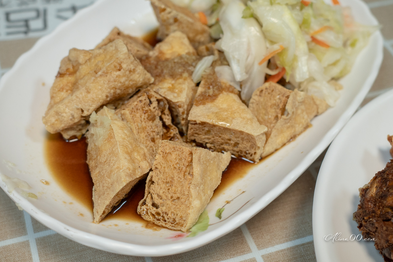 【花蓮美食】游媽媽龍鳳腿|大腸包小腸配臭豆腐有夠台 @Alina 愛琳娜 【花蓮美食】游媽媽龍鳳腿|大腸包小腸配臭豆腐有夠台 @Alina 愛琳娜