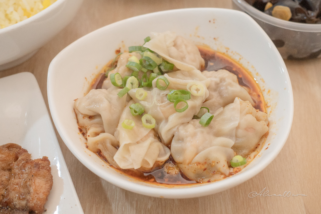 巢飯麵食館|紅油抄手醬配炒飯,平價版鼎泰豐我可以 @Alina 愛琳娜 巢飯麵食館|紅油抄手醬配炒飯,平價版鼎泰豐我可以 @Alina 愛琳娜
