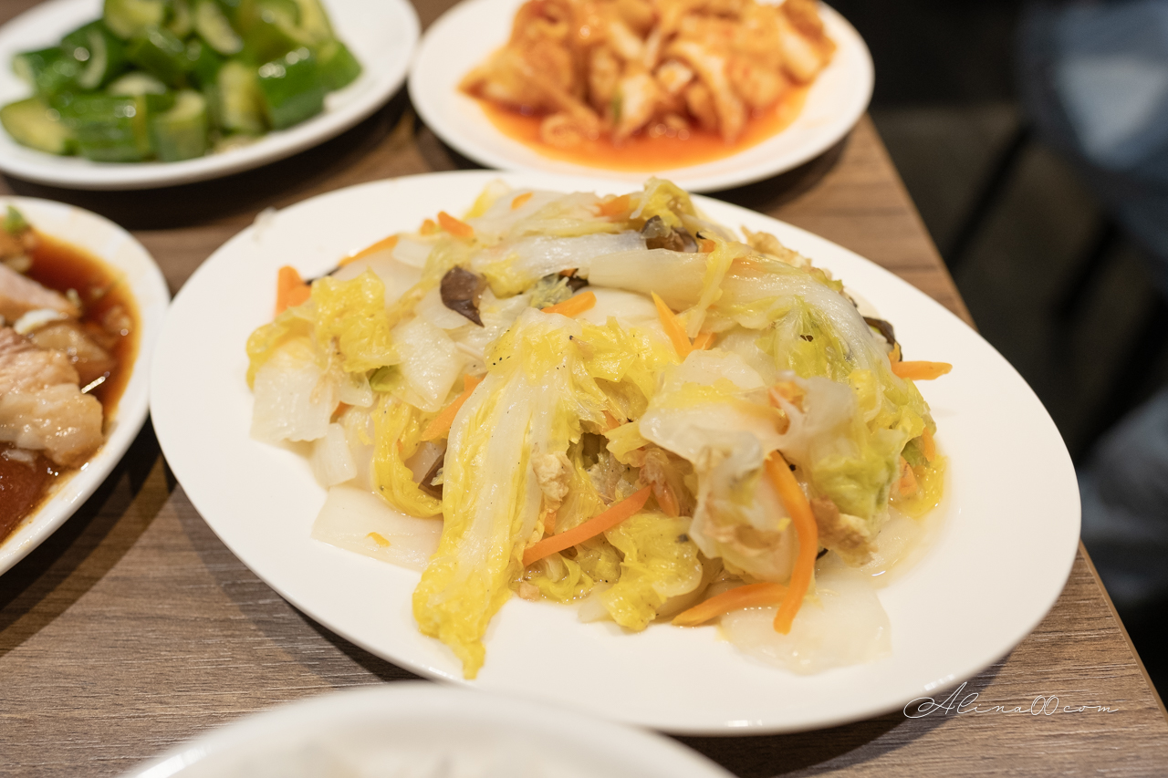 金香豬腳涼麵|行天宮滷豬腳黏Q美味,腿庫推薦必吃 @Alina 愛琳娜 金香豬腳涼麵|行天宮滷豬腳黏Q美味,腿庫推薦必吃 @Alina 愛琳娜