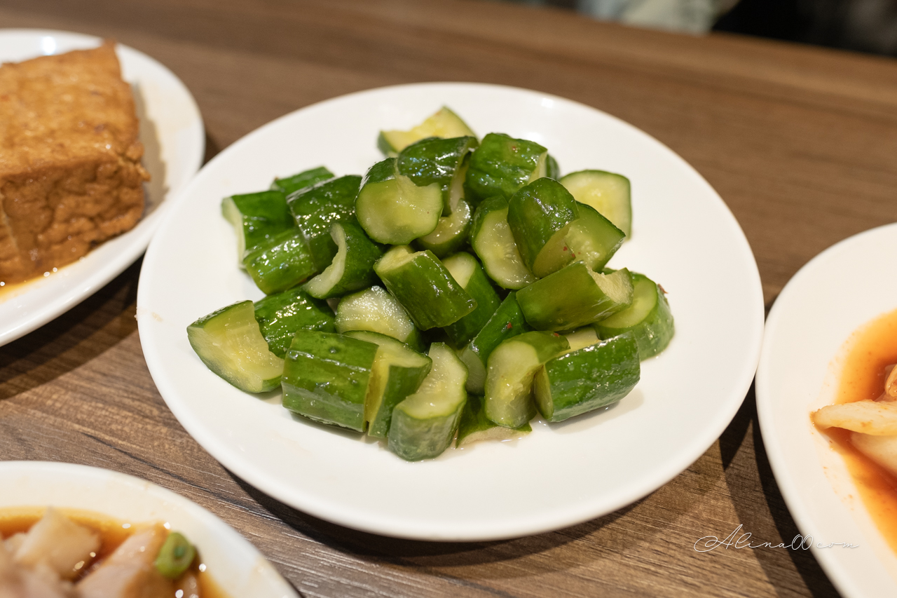 金香豬腳涼麵｜行天宮滷豬腳黏Q美味，腿庫推薦必吃 @Alina 愛琳娜
