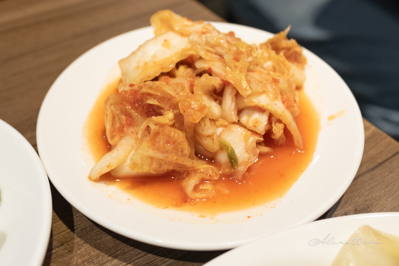 金香豬腳涼麵|行天宮滷豬腳黏Q美味,腿庫推薦必吃 @Alina 愛琳娜 金香豬腳涼麵|行天宮滷豬腳黏Q美味,腿庫推薦必吃 @Alina 愛琳娜