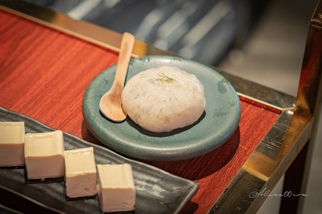 湊湊火鍋 台北大巨蛋店｜川味成都麻辣鍋,豬肚雞鍋好喝 @Alina 愛琳娜