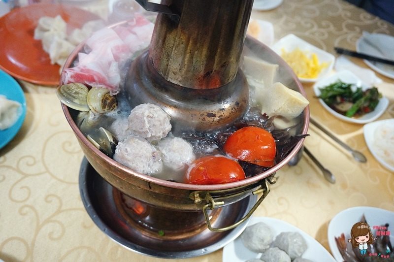 無敵水餃｜一人獨享搶鍋麵、蔥油餅必吃推薦（永春站旁） @Alina 愛琳娜