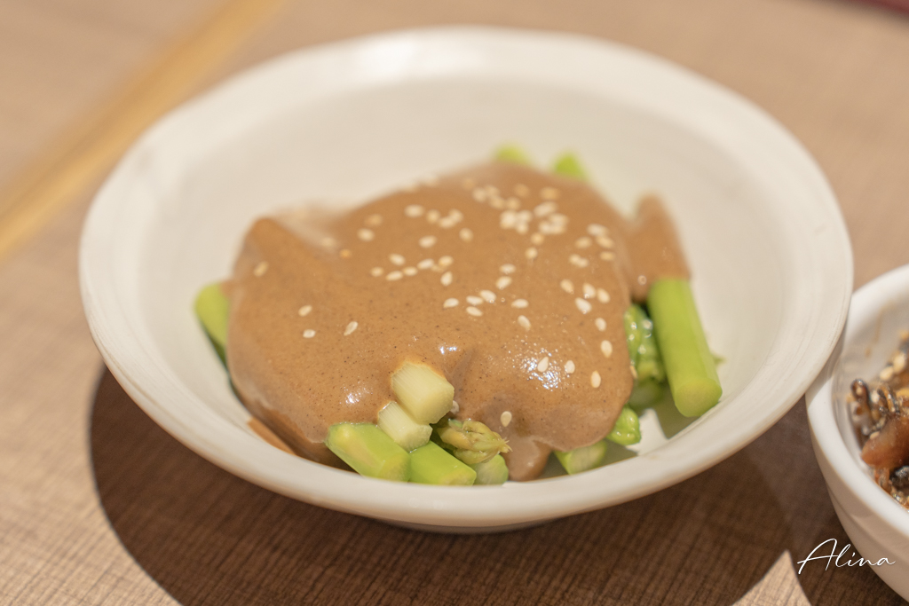 秋吉串燒｜台北日式居酒屋，烤雞串肉串、羊排都好吃 @Alina 愛琳娜
