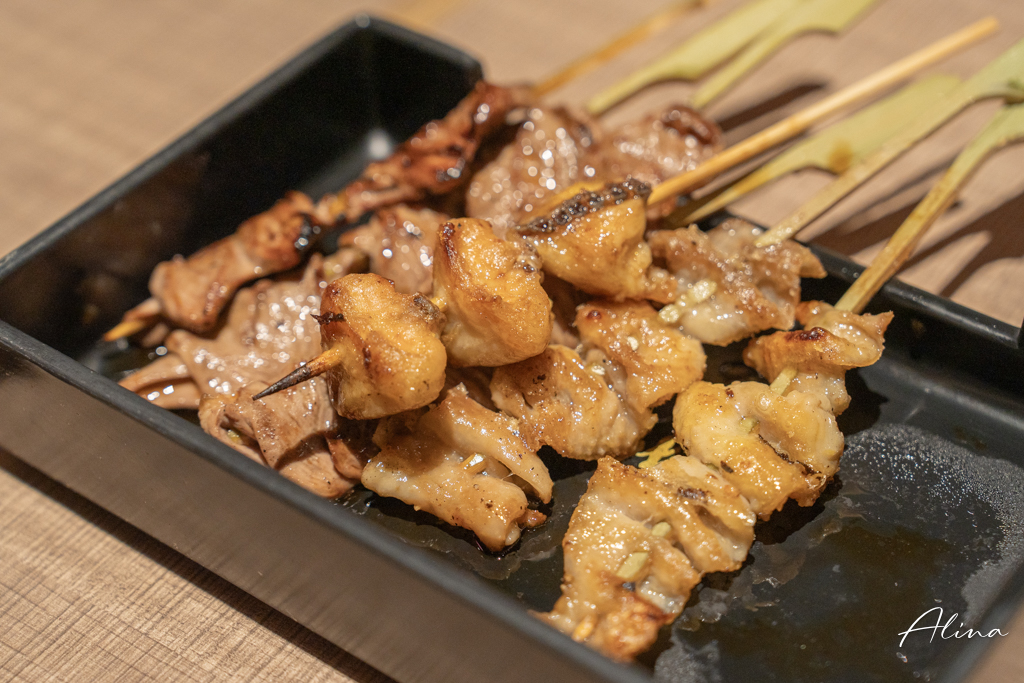 秋吉串燒｜台北日式居酒屋，烤雞串肉串、羊排都好吃 @Alina 愛琳娜