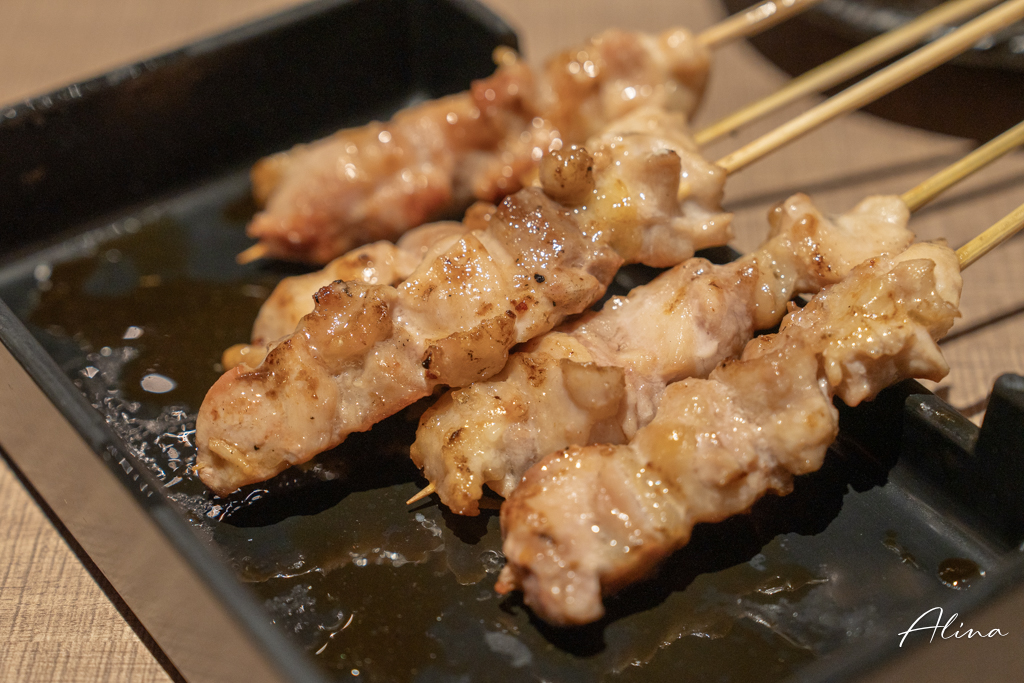 秋吉串燒｜台北日式居酒屋，烤雞串肉串、羊排都好吃 @Alina 愛琳娜