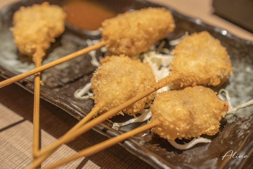 秋吉串燒｜台北日式居酒屋，烤雞串肉串、羊排都好吃 @Alina 愛琳娜