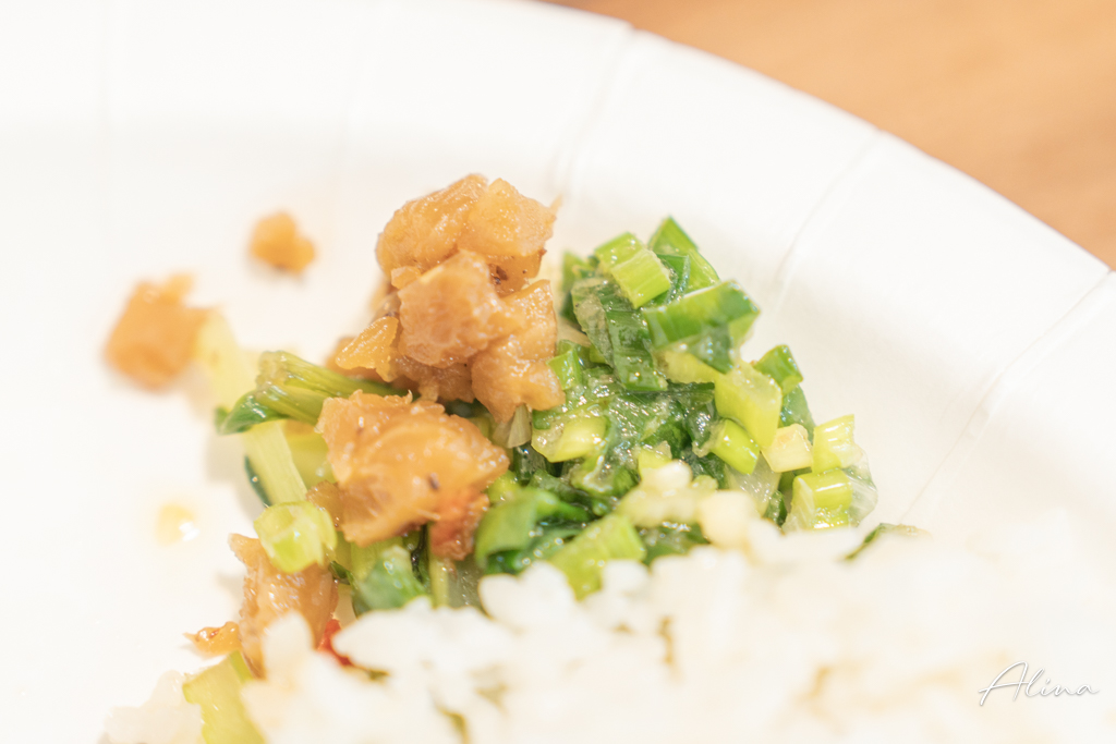南港聚豐德燒臘專賣店|平日限定,名爐鴨腿飯便當每晚限量6隻 @Alina 愛琳娜 南港聚豐德燒臘專賣店|平日限定,名爐鴨腿飯便當每晚限量6隻 @Alina 愛琳娜