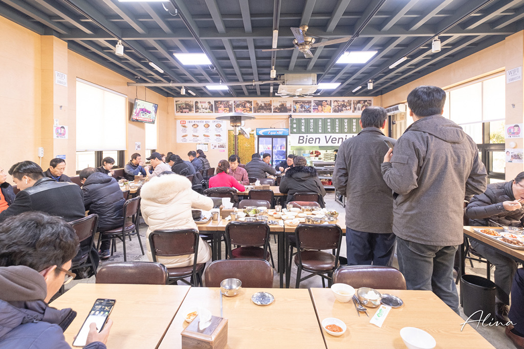 【首爾美食】柿樹之家司機食堂|平價烤肉套餐,無限挑戰節目推薦 @Alina 愛琳娜 【首爾美食】柿樹之家司機食堂|平價烤肉套餐,無限挑戰節目推薦 @Alina 愛琳娜