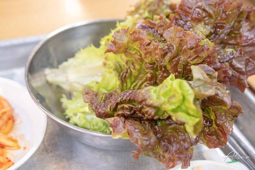 【首爾美食】柿樹之家司機食堂｜平價烤肉套餐，無限挑戰節目推薦 @Alina 愛琳娜