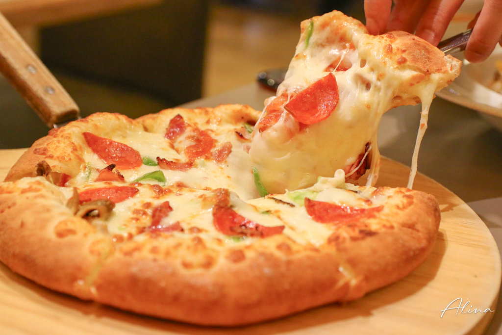 李在模披薩｜釜山起司Pizza 排隊名店，連在地人都愛吃 @Alina 愛琳娜