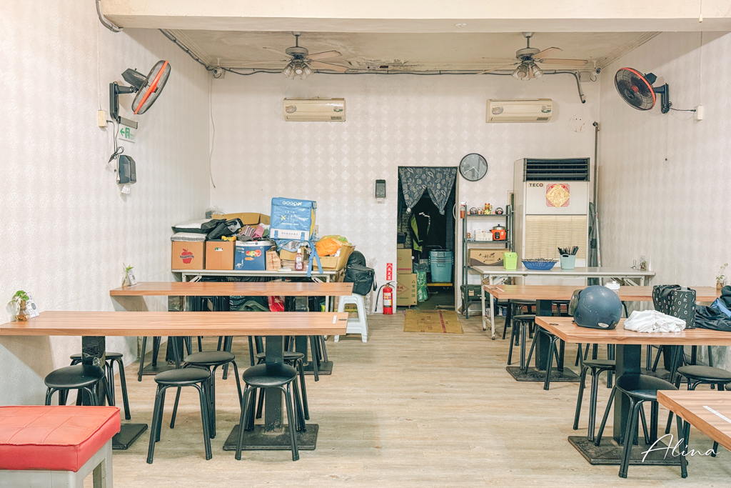 南港聚豐德燒臘專賣店|平日限定,名爐鴨腿飯便當每晚限量6隻 @Alina 愛琳娜 南港聚豐德燒臘專賣店|平日限定,名爐鴨腿飯便當每晚限量6隻 @Alina 愛琳娜