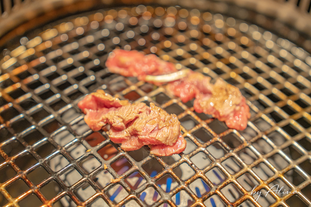 京都燒肉弘｜和牛燒肉餐廳連鎖店，限定牛肉拼盤超值美味必吃 @Alina 愛琳娜