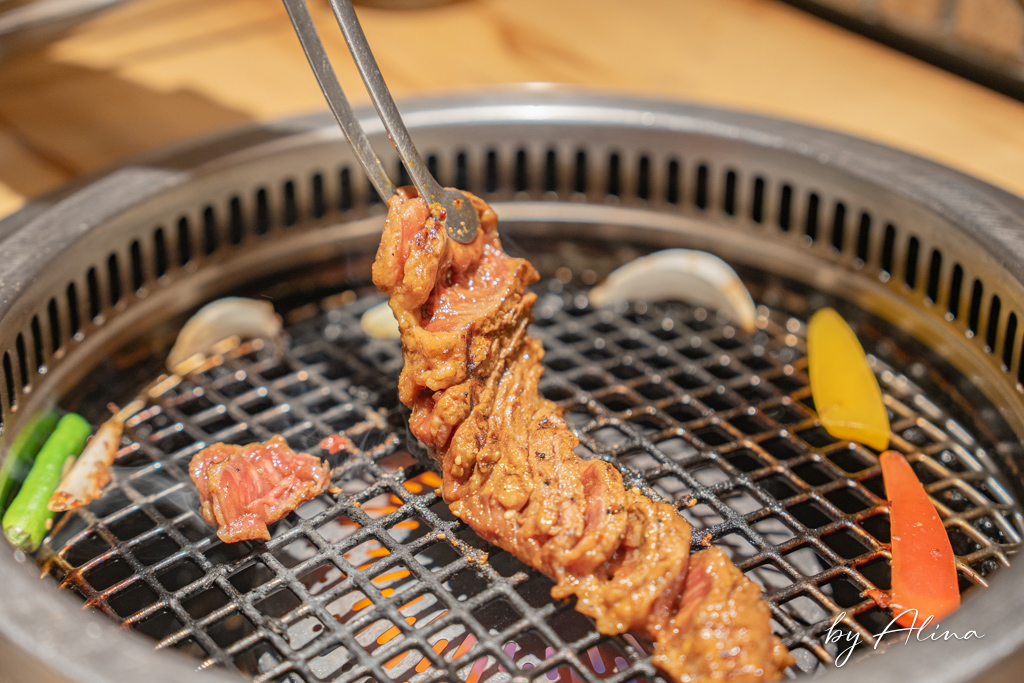 京都燒肉弘｜和牛燒肉餐廳連鎖店，限定牛肉拼盤超值美味必吃 @Alina 愛琳娜