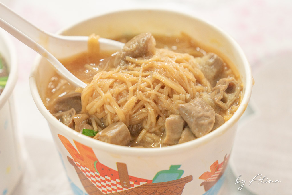 顏家油飯大腸麵線|內湖737巷40年老店,油飯配豬血湯最經典 @Alina 愛琳娜 顏家油飯大腸麵線|內湖737巷40年老店,油飯配豬血湯最經典 @Alina 愛琳娜